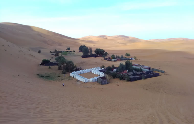 Bajocero Expediciones - Dormir en el Desierto del Sahara: solos tú y las estrellas